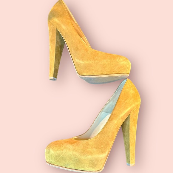 Brian Atwood ‘Maniac’ Platform Pumps in “Coffee” Suede Size 9.5 Celeb Favorite - Picture 15 of 16